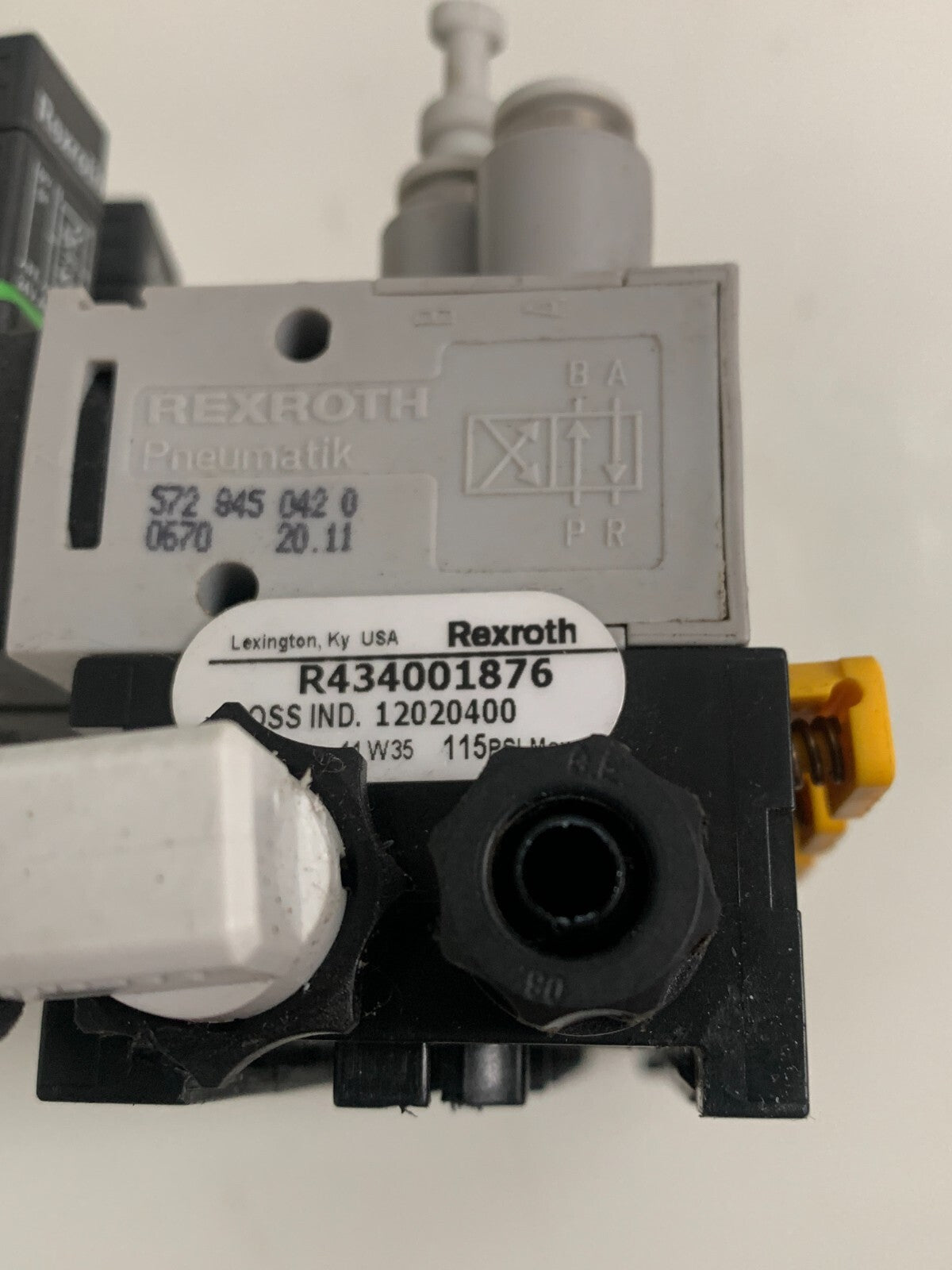 Rexroth R434001876 Solenoid Valve Unit Block of 71