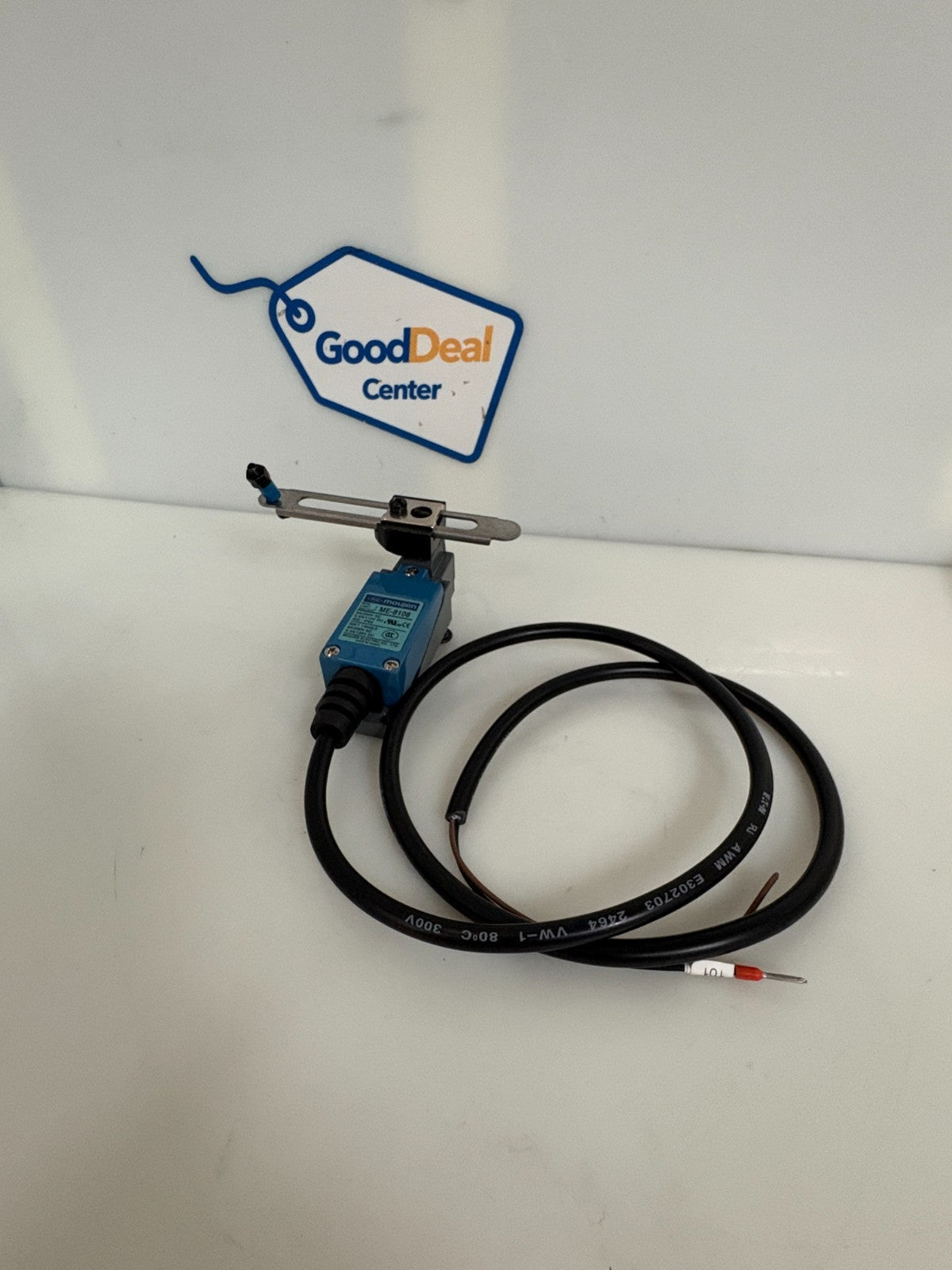 MOUJEN MINI LIMIT SWITCH ME-8108 W/CABLE