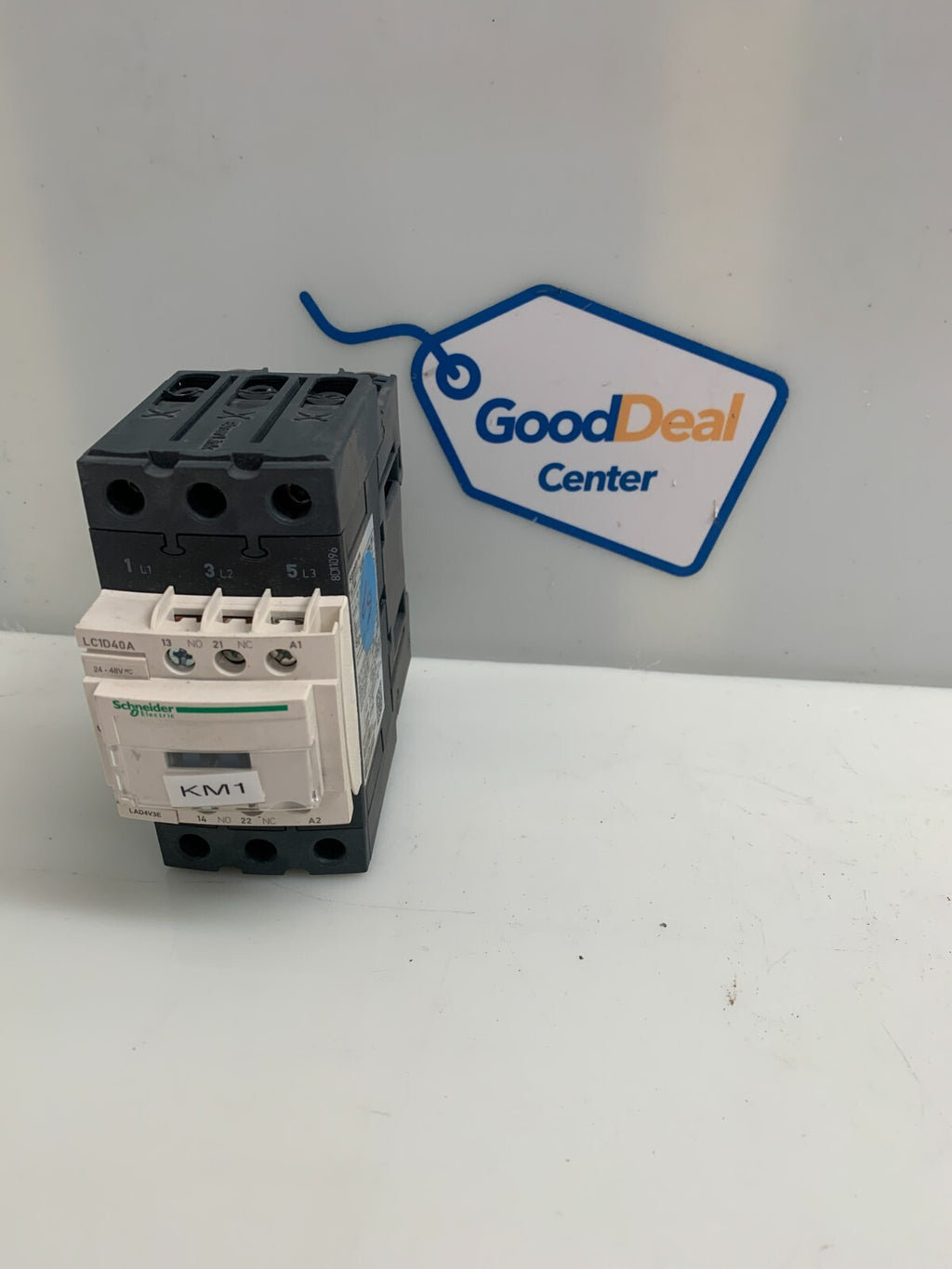 SCHNEIDER ELECTRIC / TELEMECANIQUE  Contactor  LC1D40A w/Surge Arrestor  LAD4V3E