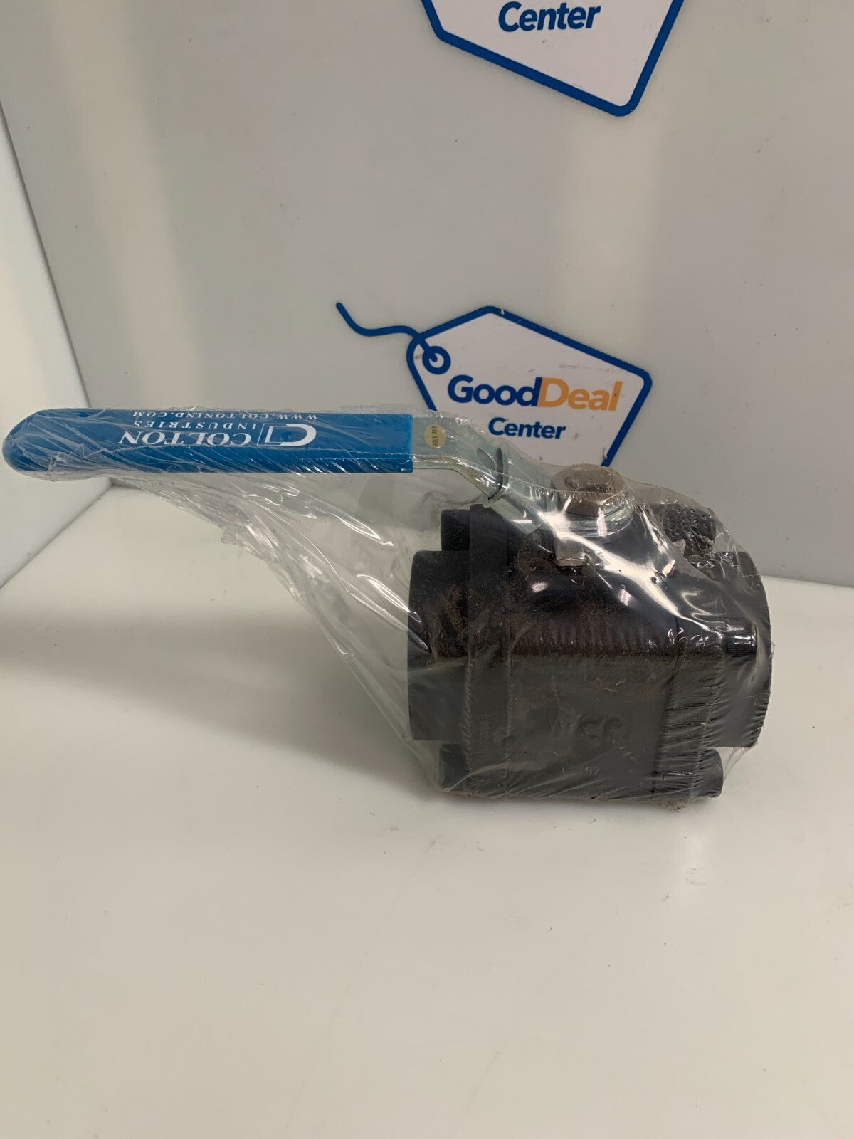 COLTON INDUSTRIES  2''  Ball Valve with Manual Locking Handle