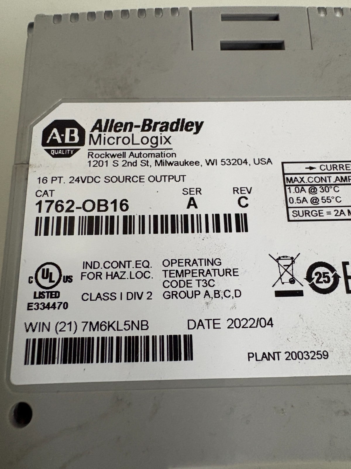 ALLEN BRADLEY MICROLOGIX 16 PT 24VDC SOURCE OUTPUT #1762-OB16 SER A REV B1