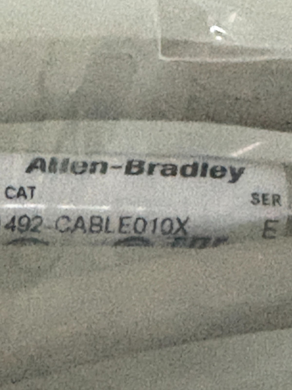 ALLEN BRADLEY ANALOG MODULE CONNECTOR CABLE 1492-CABLED11X SER E 2