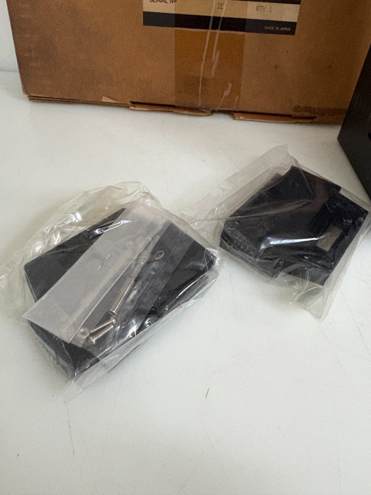 GE FANUC SERIES 3 24 VDC OUTPUT W/LED MDL 32 IC 630 MDL 356 A3