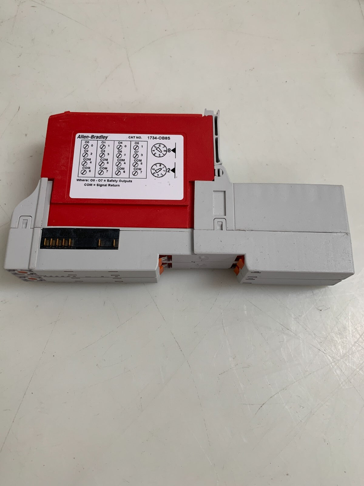 ALLEN BRADLEY 8 CHANNEL SAFETY SOURCING OUTPUT MODULE 1734-0B8S  SER B #193343