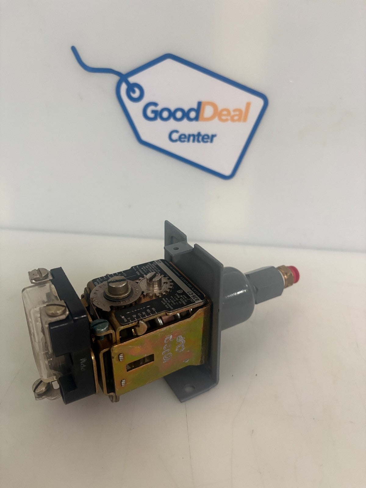 ALLEN BRADLEY PRESSURE SWITCH 836-C70