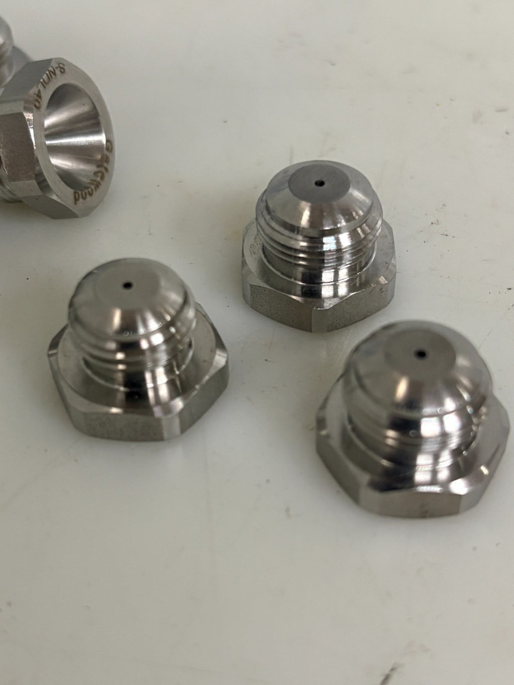 LOT OF 37 SPRAYING SYSTEMS 0.4" 316 S STEEL SPRAY NOZZLE