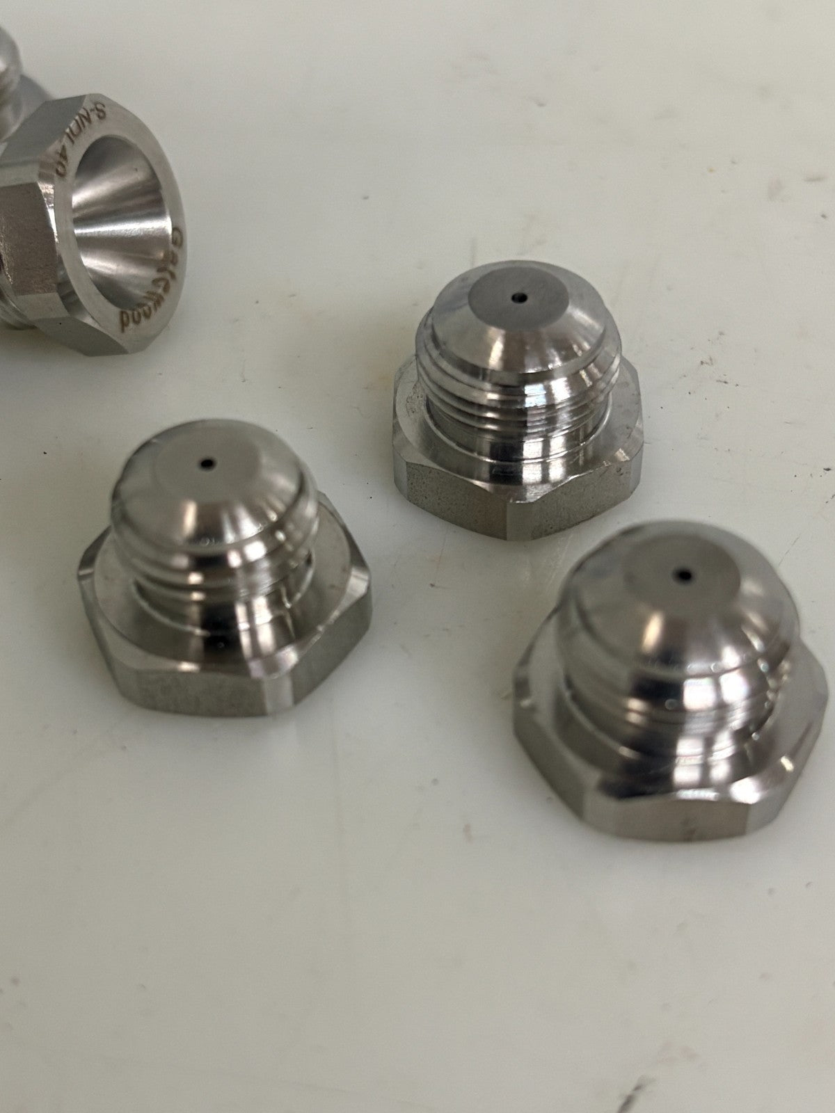 LOT OF 37 SPRAYING SYSTEMS 0.4" 316 S STEEL SPRAY NOZZLE