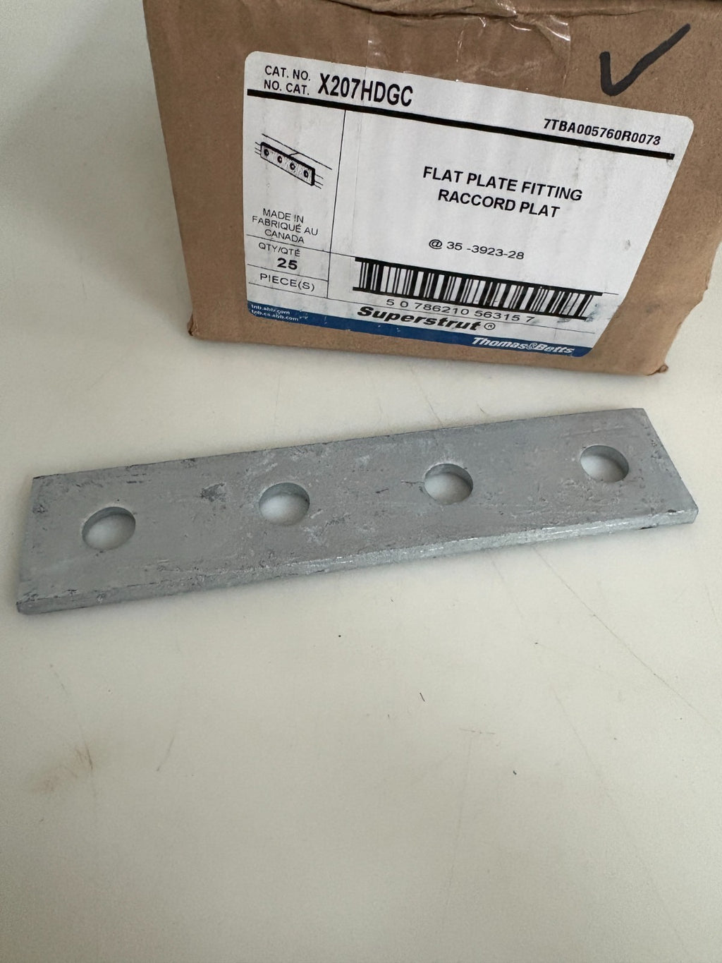 ABB THOMAS & BETTS SUPERSTRUT FLAT PLATE FITTING X207HDGC 25 PER BOX1