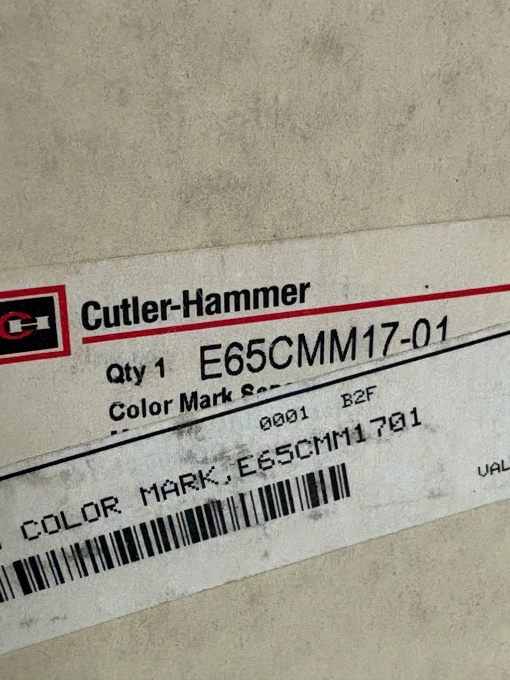 CUTLER HAMMER COLOR MARK SENSOR E65CMM17-013