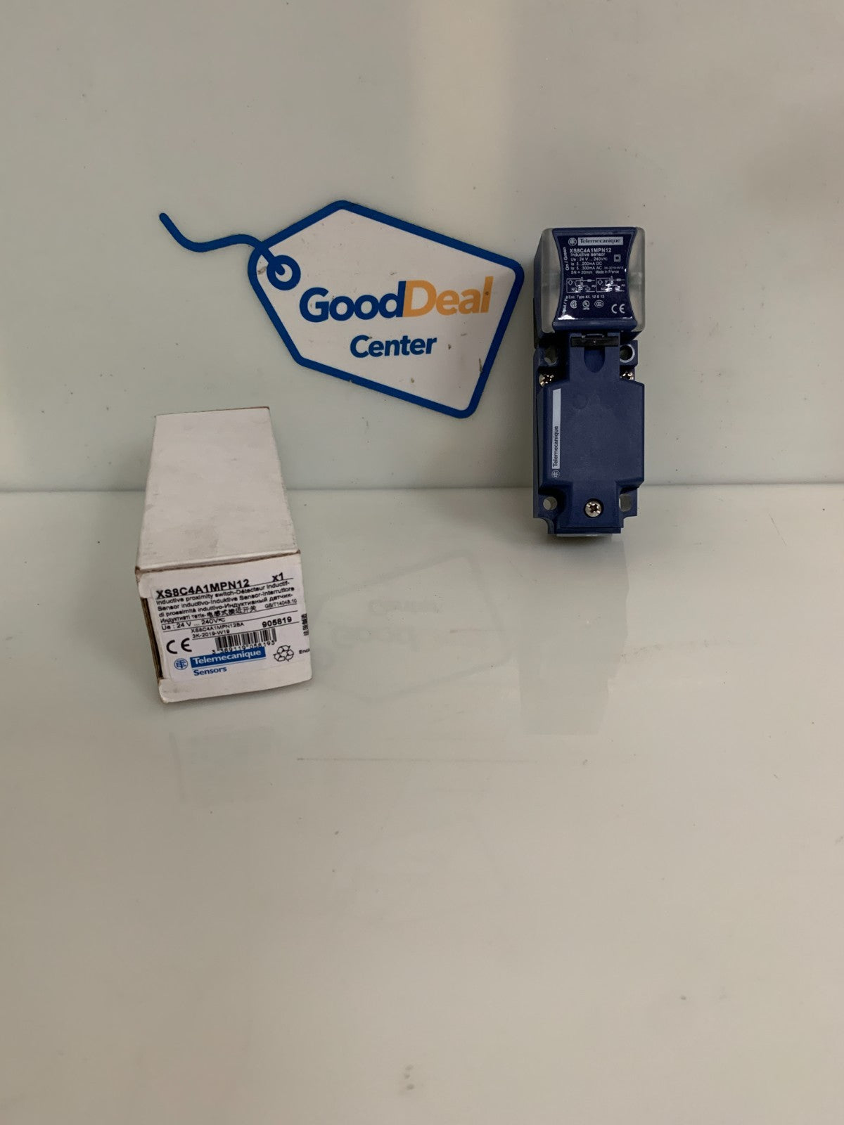 TELEMECANIQUE INDUCTIVE PROXIMITY SENSOR XS8C4A1MPN12  X10