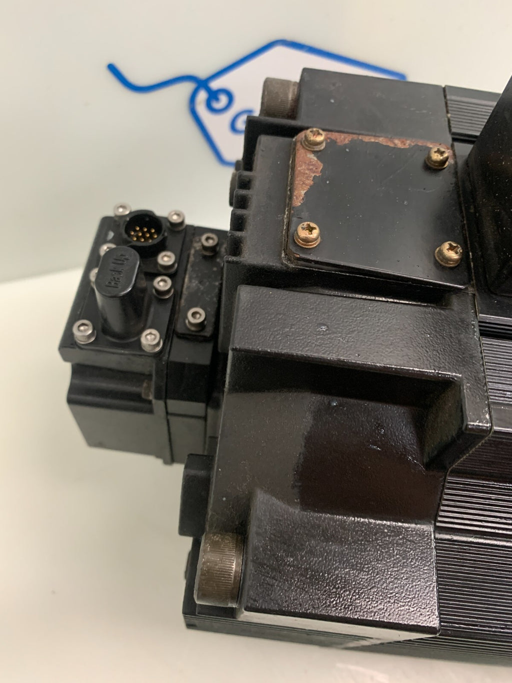 Yaskawa SGMRS-37A2A-YR11 Servo Motor w/ Encoder