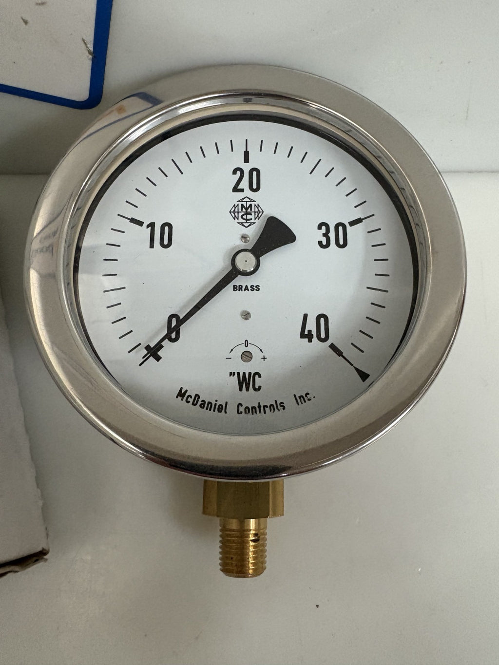 McDANIEL CONTROLS L-40 PRESSURE GAUGE 1/4" NPT 0-40 WC