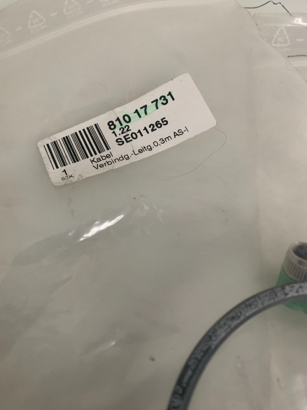 MIX LOT OF 2  PHOENIX CONTACT CONNECTOR CABLE 1535943 SCHUBERT 810 091784
