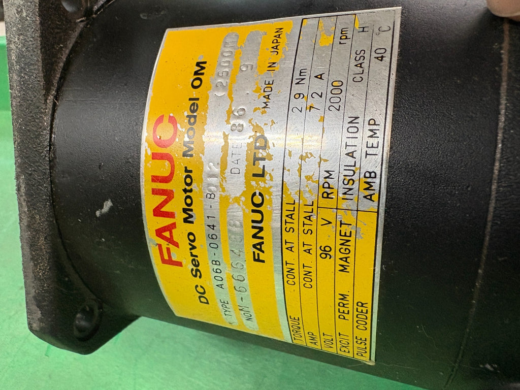 GE FANUC OM DC SERVO MOTOR A06B-0641-B012