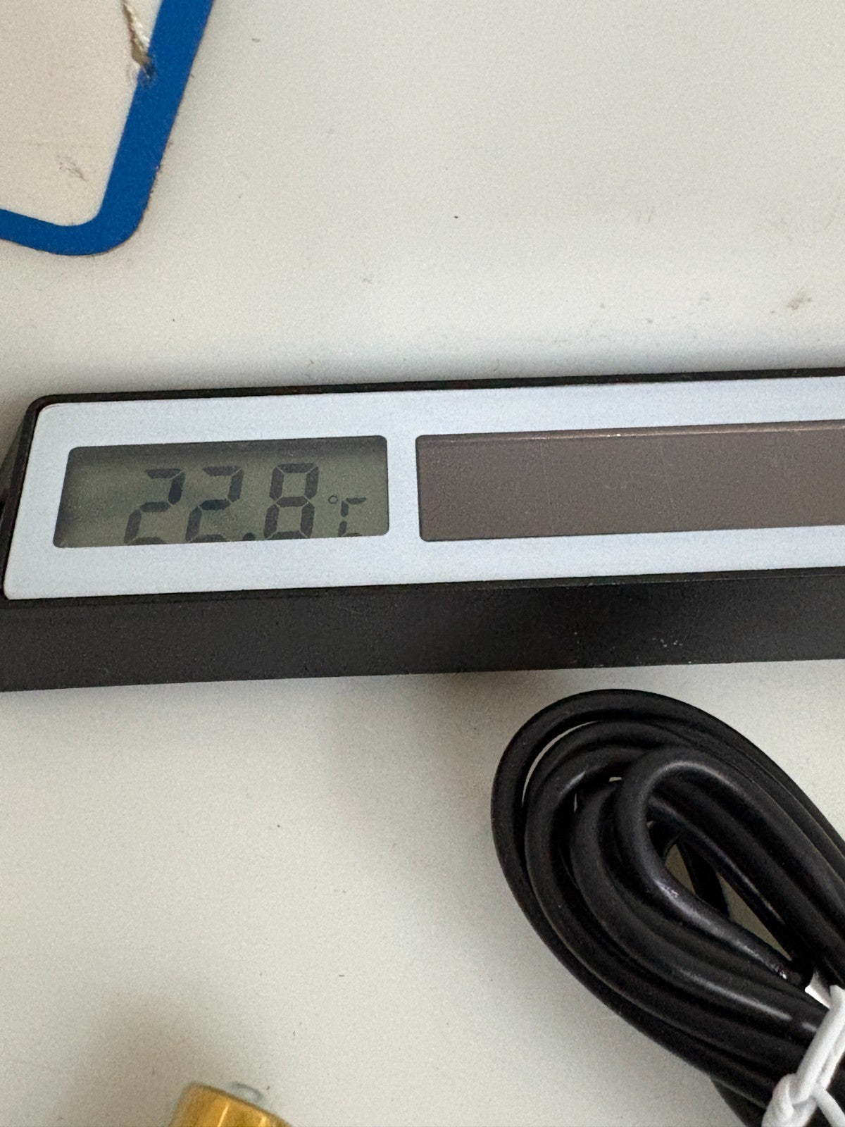 LOT OF 2 SOLAR REFRIGERATOR DIGITAL THERMOMETER 13E 395