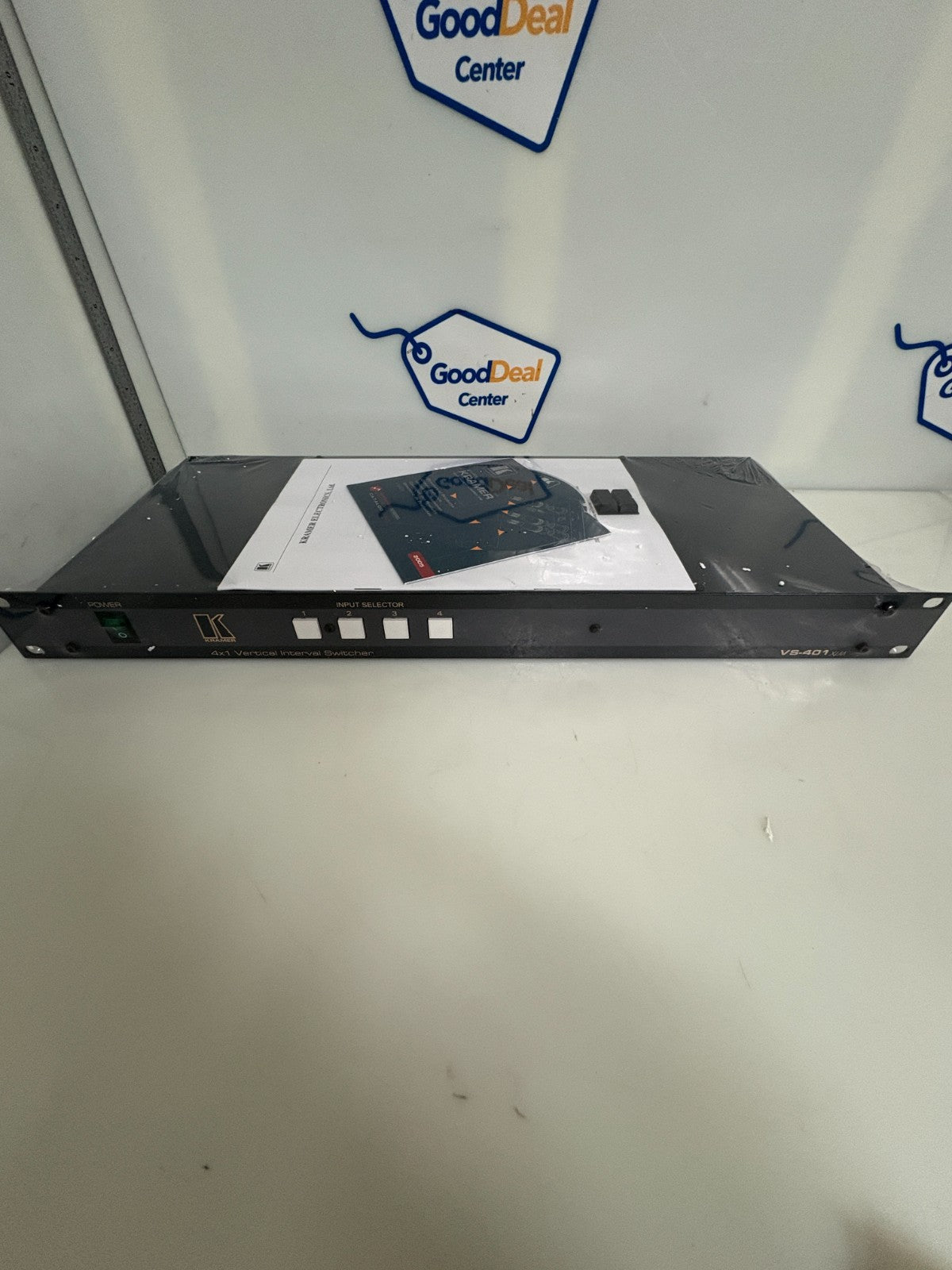 KRAMER VIDEO & STEREO AUDIO SWITCHER VS-401XLM/110V