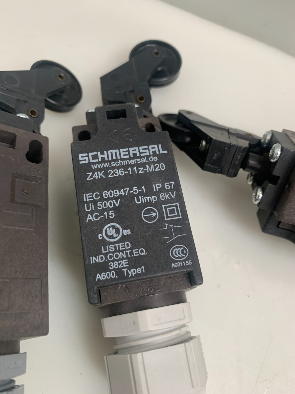 SCHMERSAL   Limit Switch   Z4K236-112-M20  (Lot of 3)
