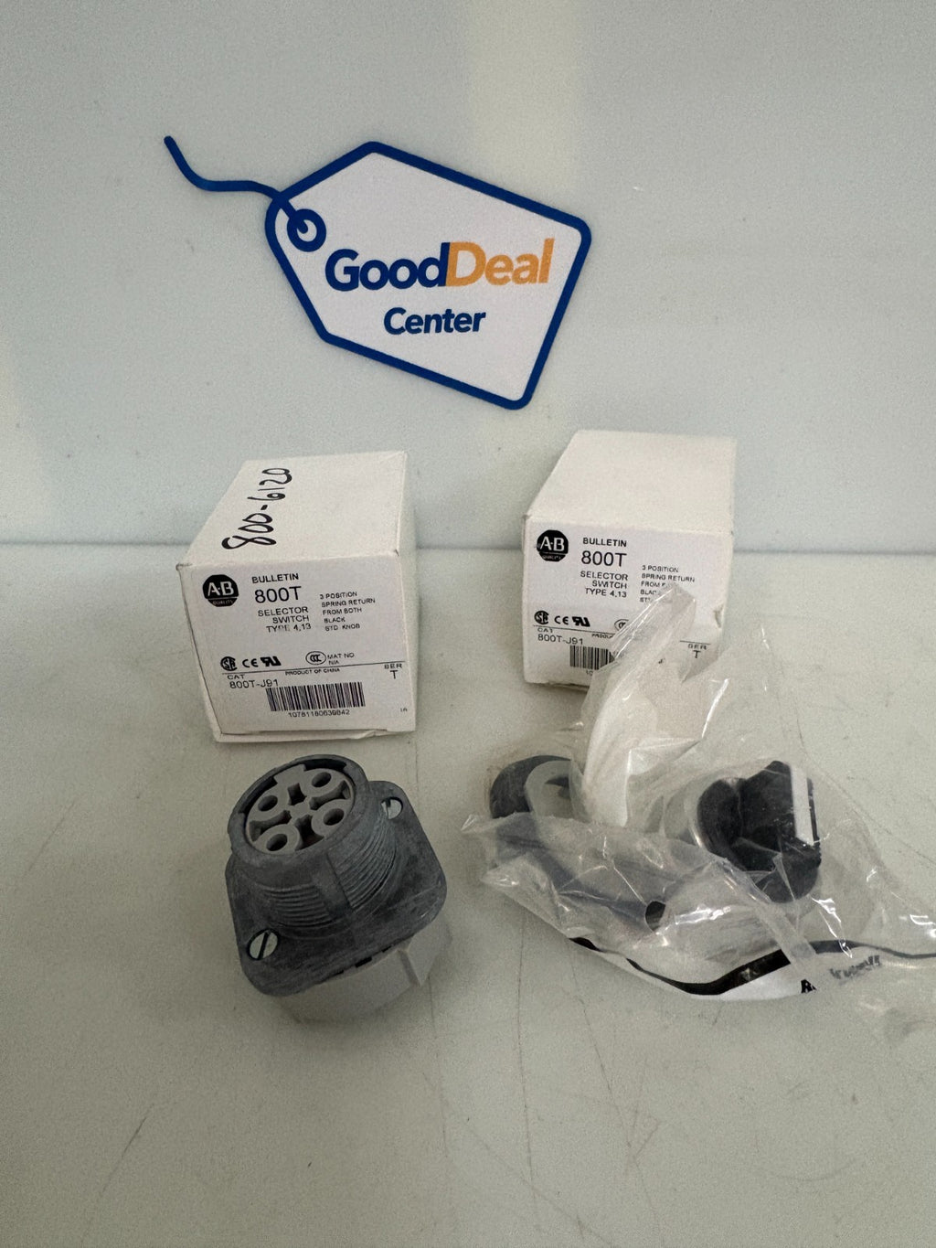LOT OF 2 ALLEN BRADLEY 3 P0SITION SOLECTOR SWITCH 800T-J910