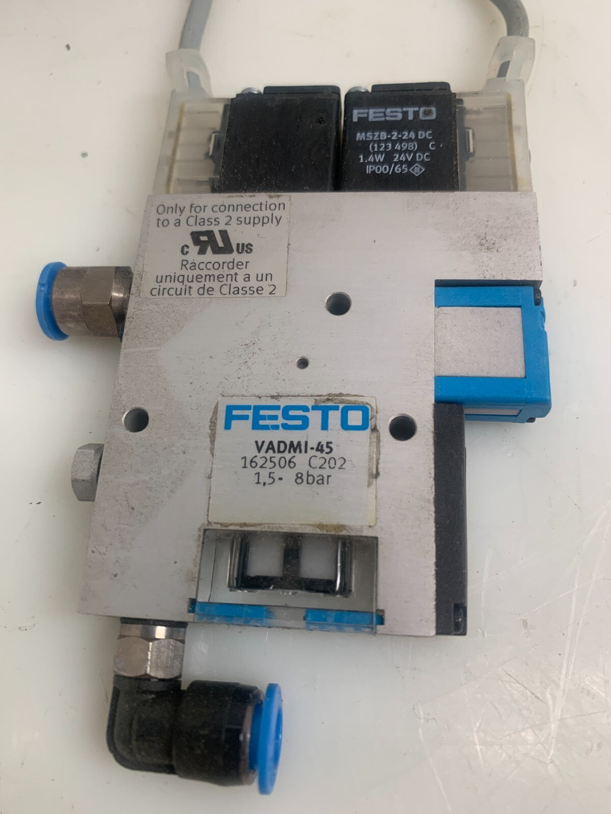 FESTO VADMI-45 Vacuum Generator 162506 w/Connector Cable
