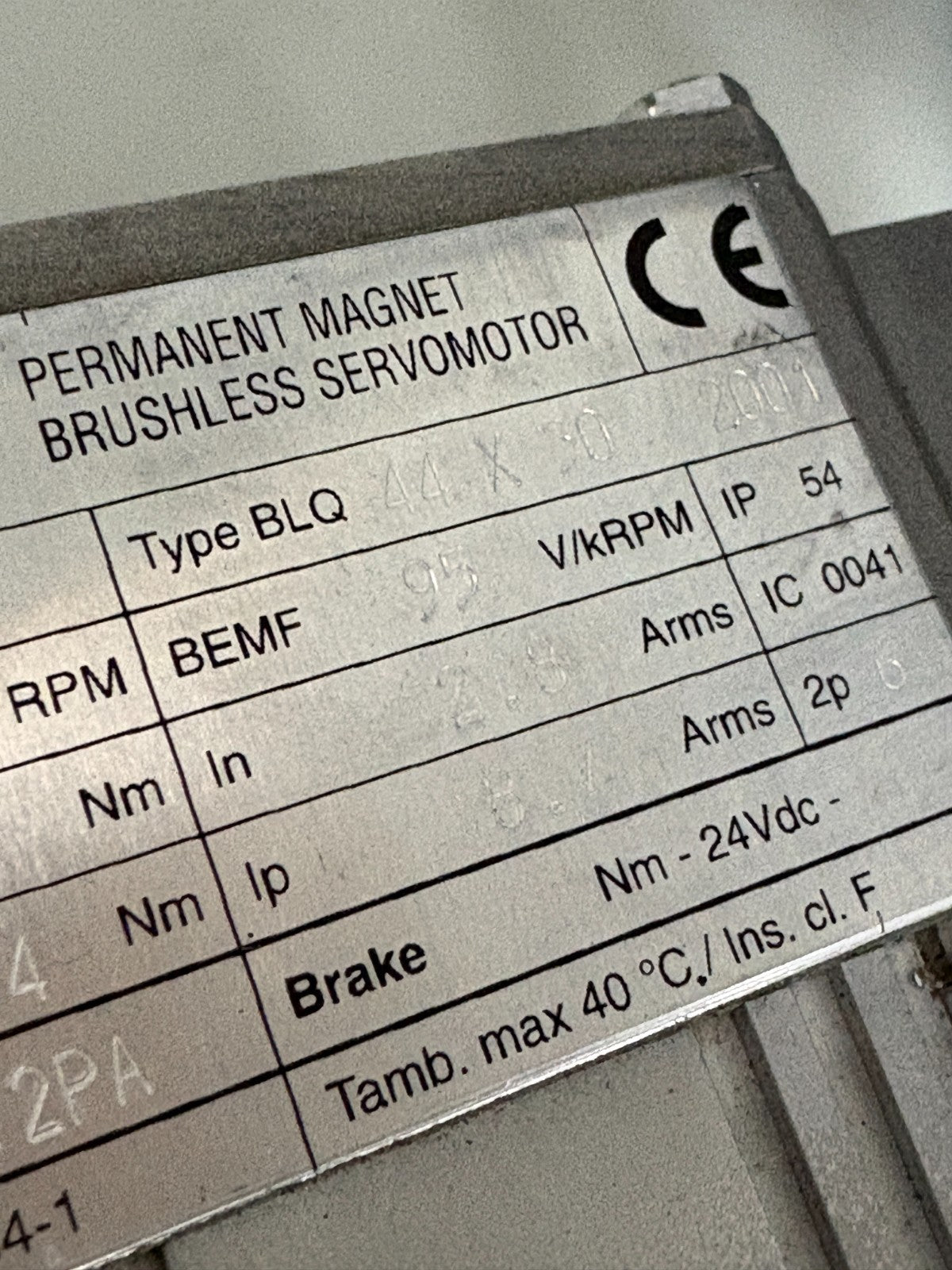 MAGNETIC PERMANENT BRUSHLESS SERVOMOTOR #121291 TYPE 44X303