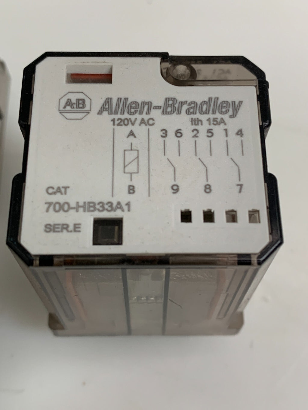 ALLEN BRADLEY  700-HB33A1   Relay  Serie E  (Lot of 5)2