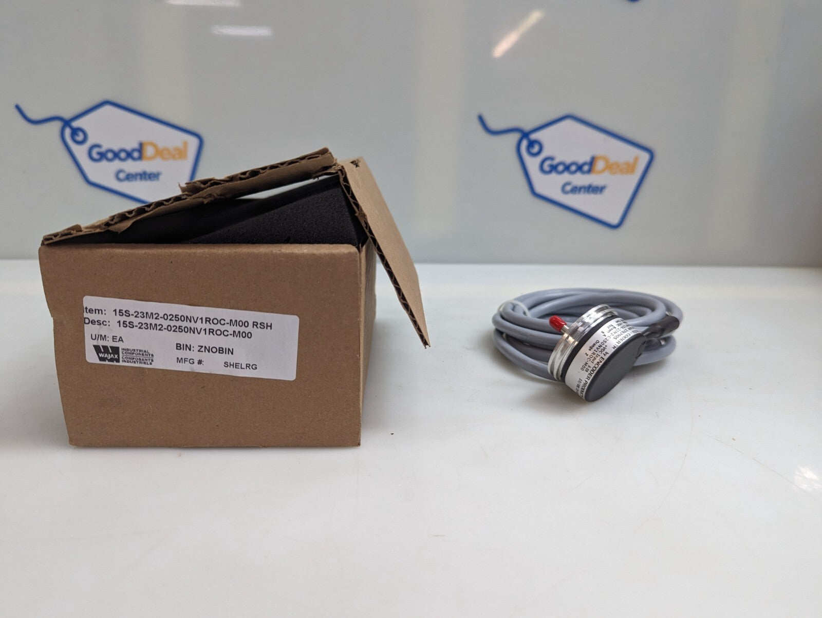 ENCODER ACCU-CODER 15S-23M2-0250NV1ROC-M00 RSH Encoder