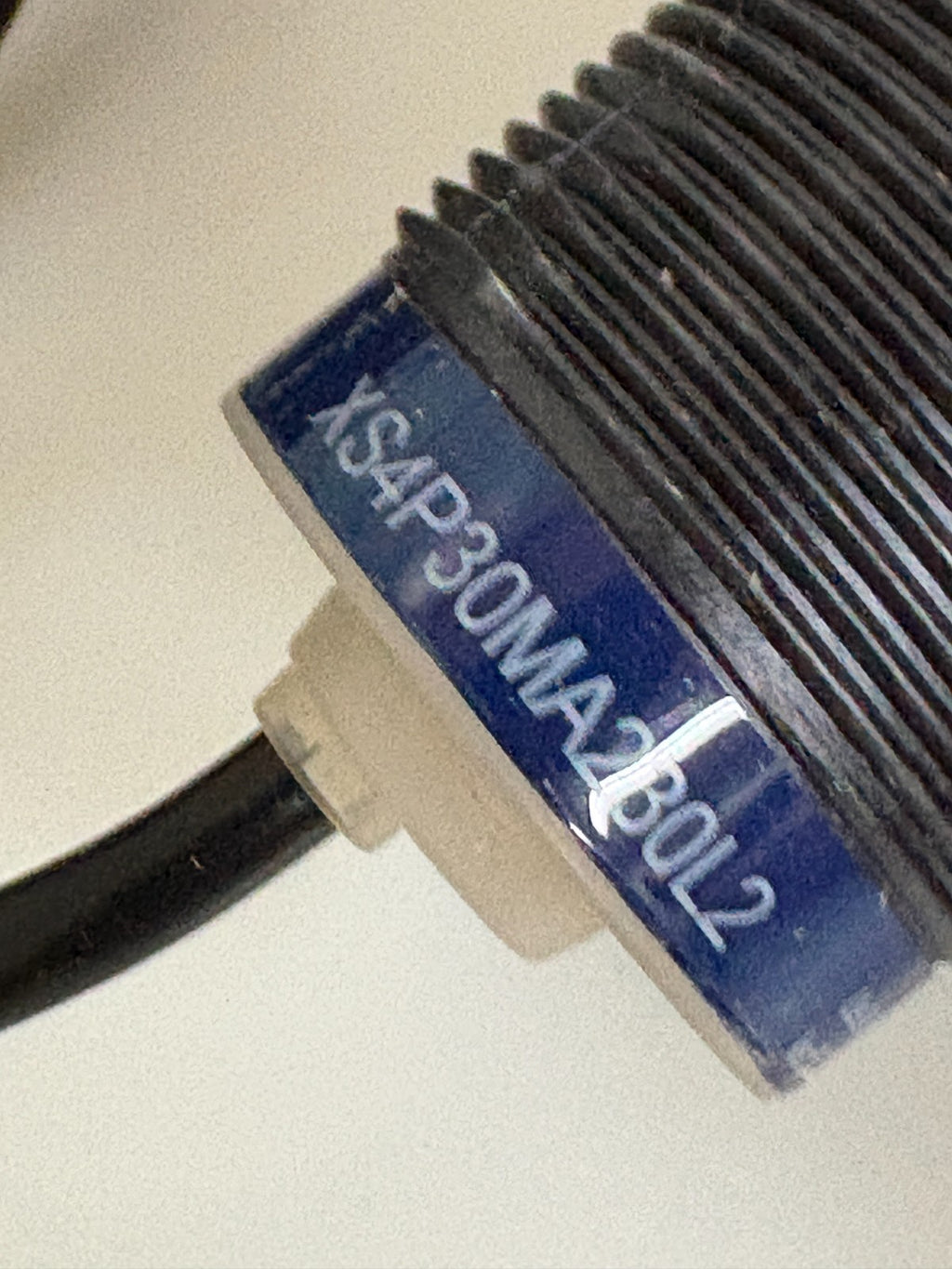 SCHNEIDER TELEMECANIQUE PROXIMITY INDUCTION SENSOR XS4P30MA230L2