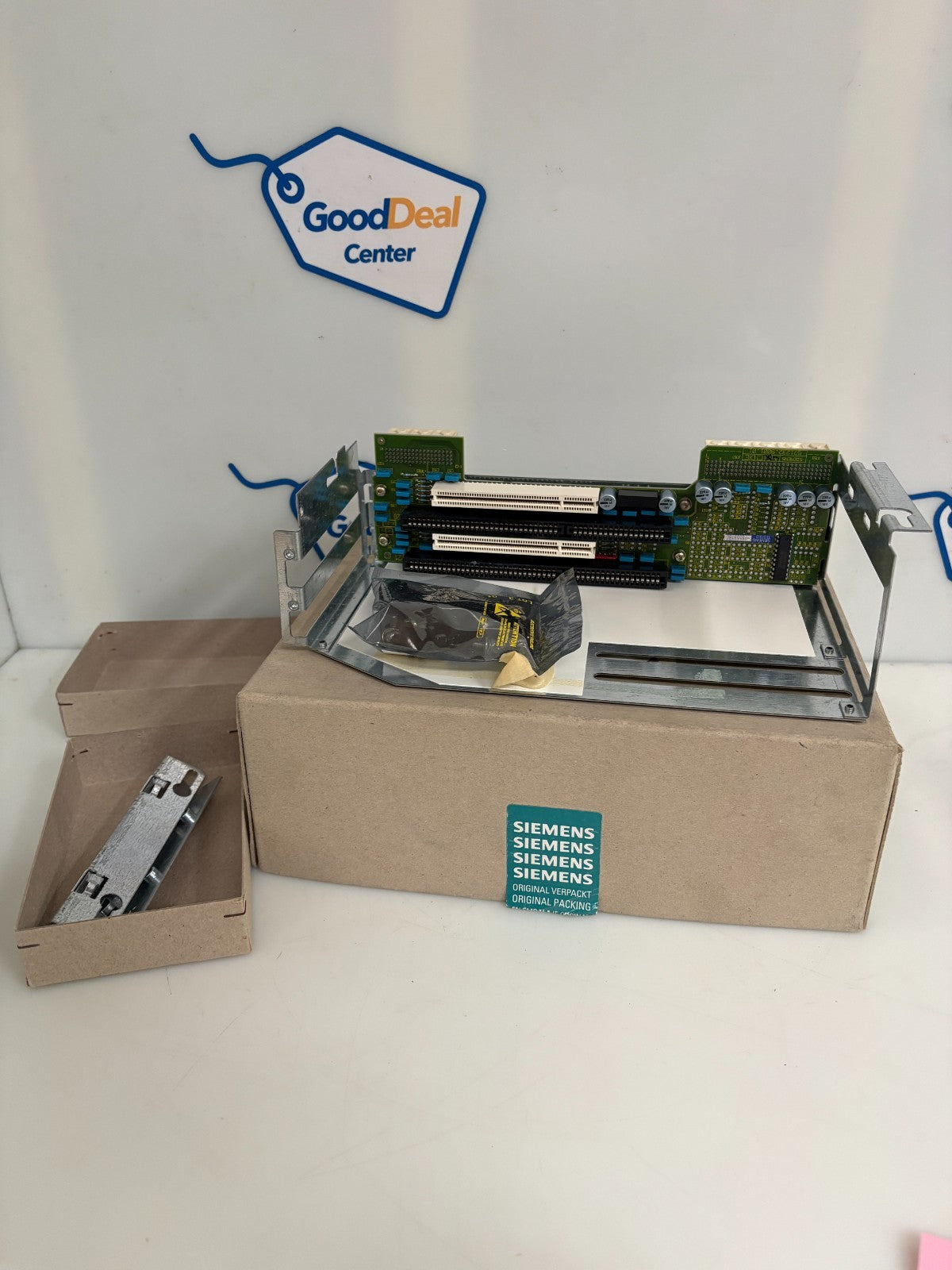 SIEMENS SINUMERIK 840D PCI/ISA-BOX 6FC5247-0AA02-1AA0