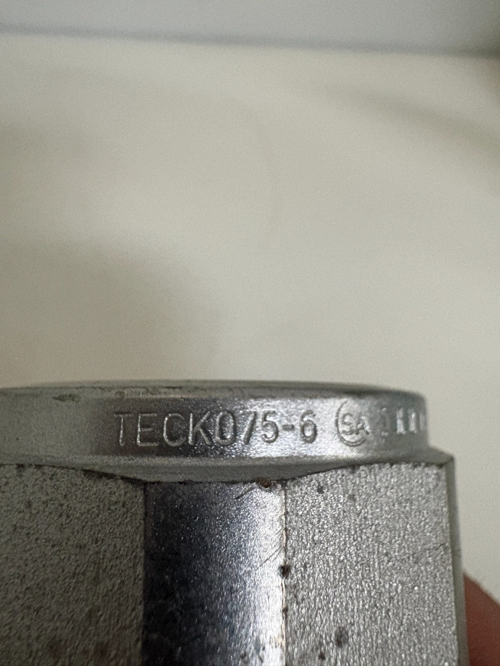 LOT OF 2 EATON CABLE FITTING TECK075-63