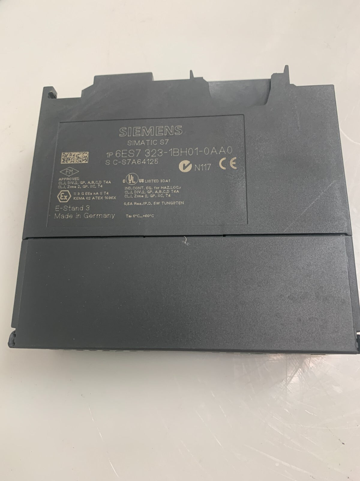 SIEMENS / Simatic S7   I/O Module  6ES7 323-1BH01-0AA0 6ES7  (USED)