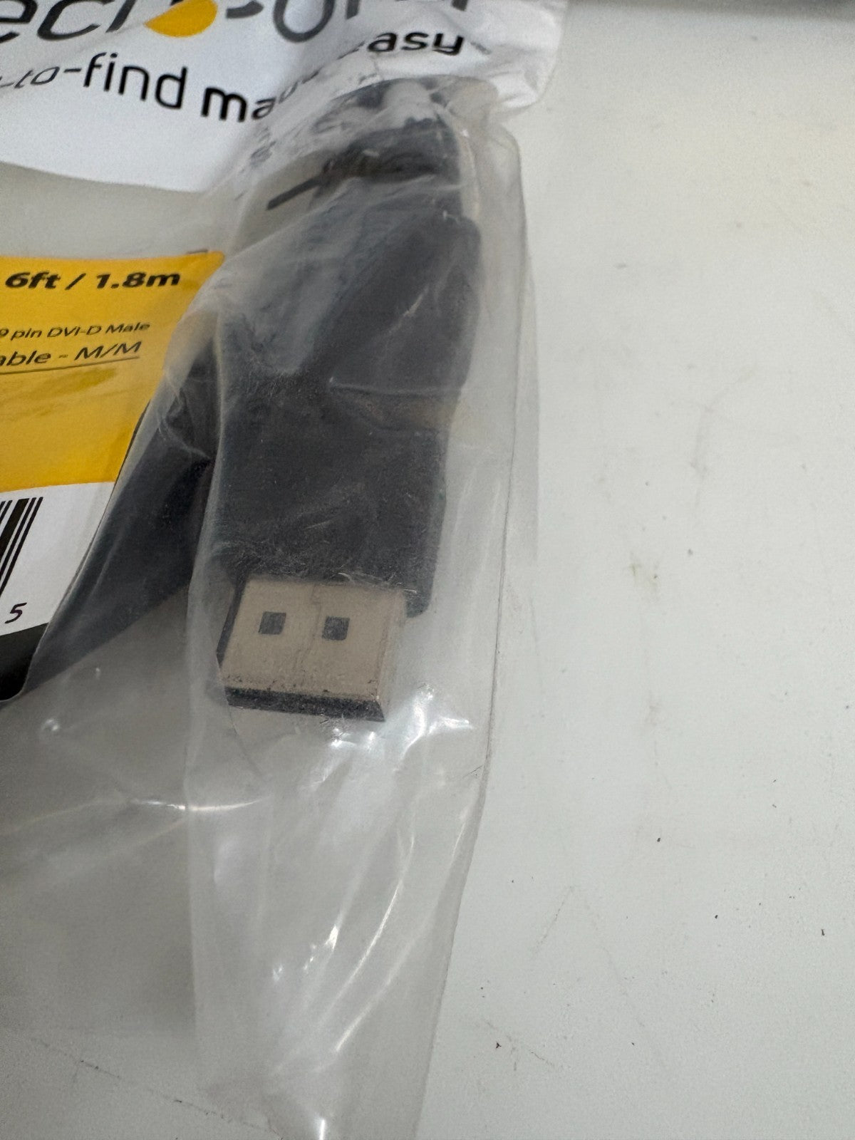 LOT OF 2 STARTECH DISPLAYPORT CABLE 6' DP2DVIMM62