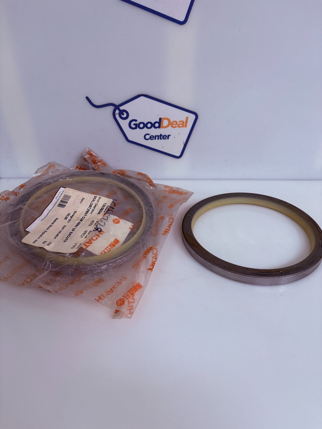 LOT OF 4 HITACHI DUST SEAL 42379090