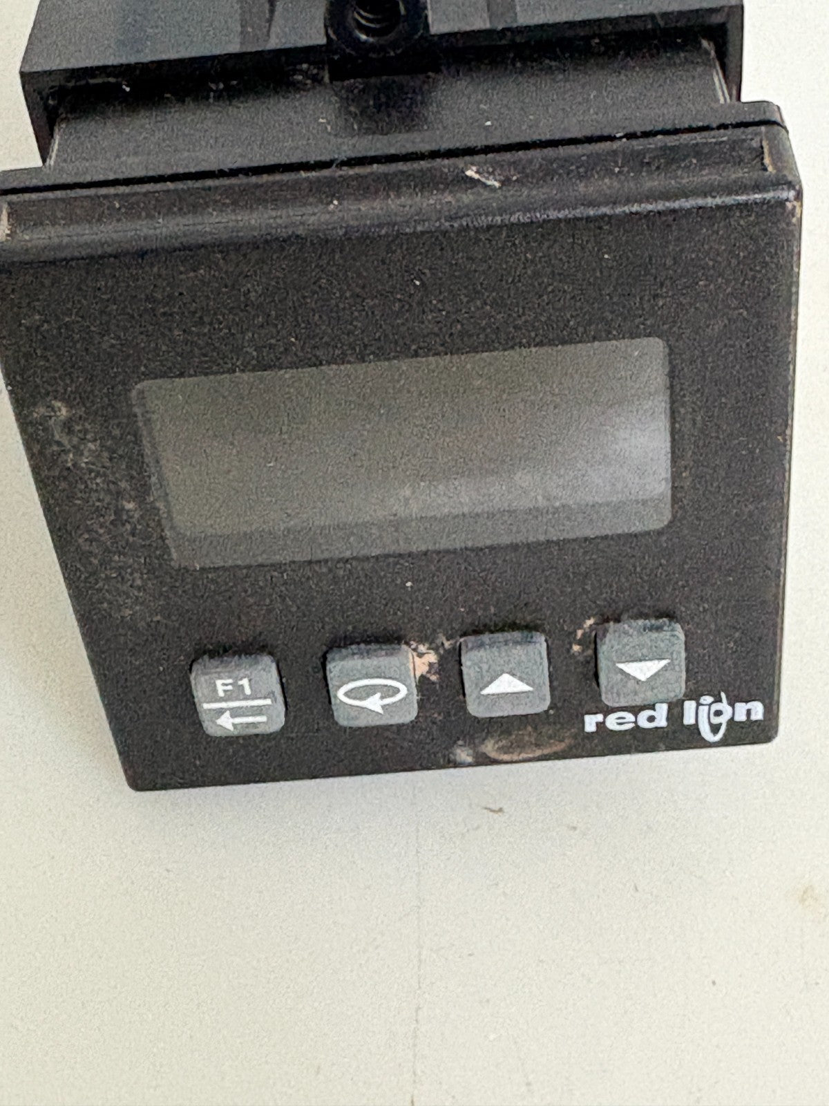RED LION CONTROLS TEMPERATURE CONTROLLER T16 T16100101