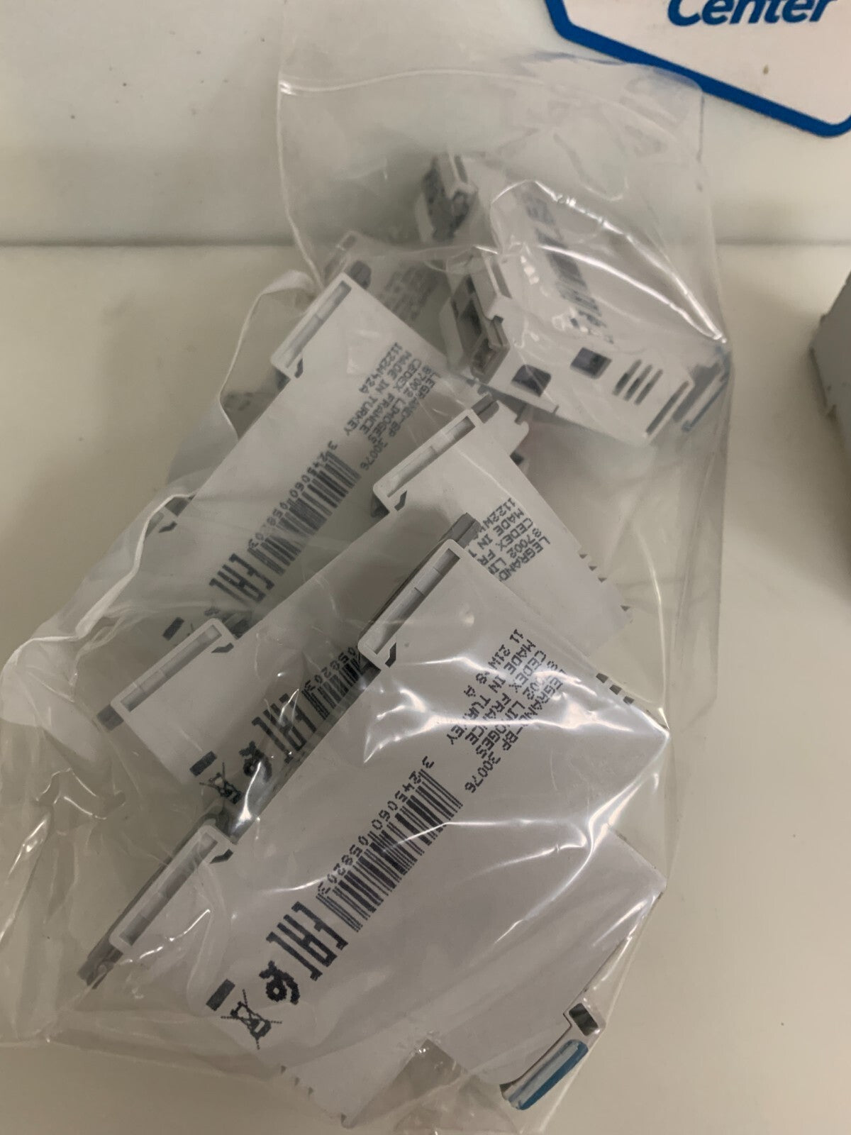 LOT OF 6  LEGRAND FUSE HOLDER 10A 058 20