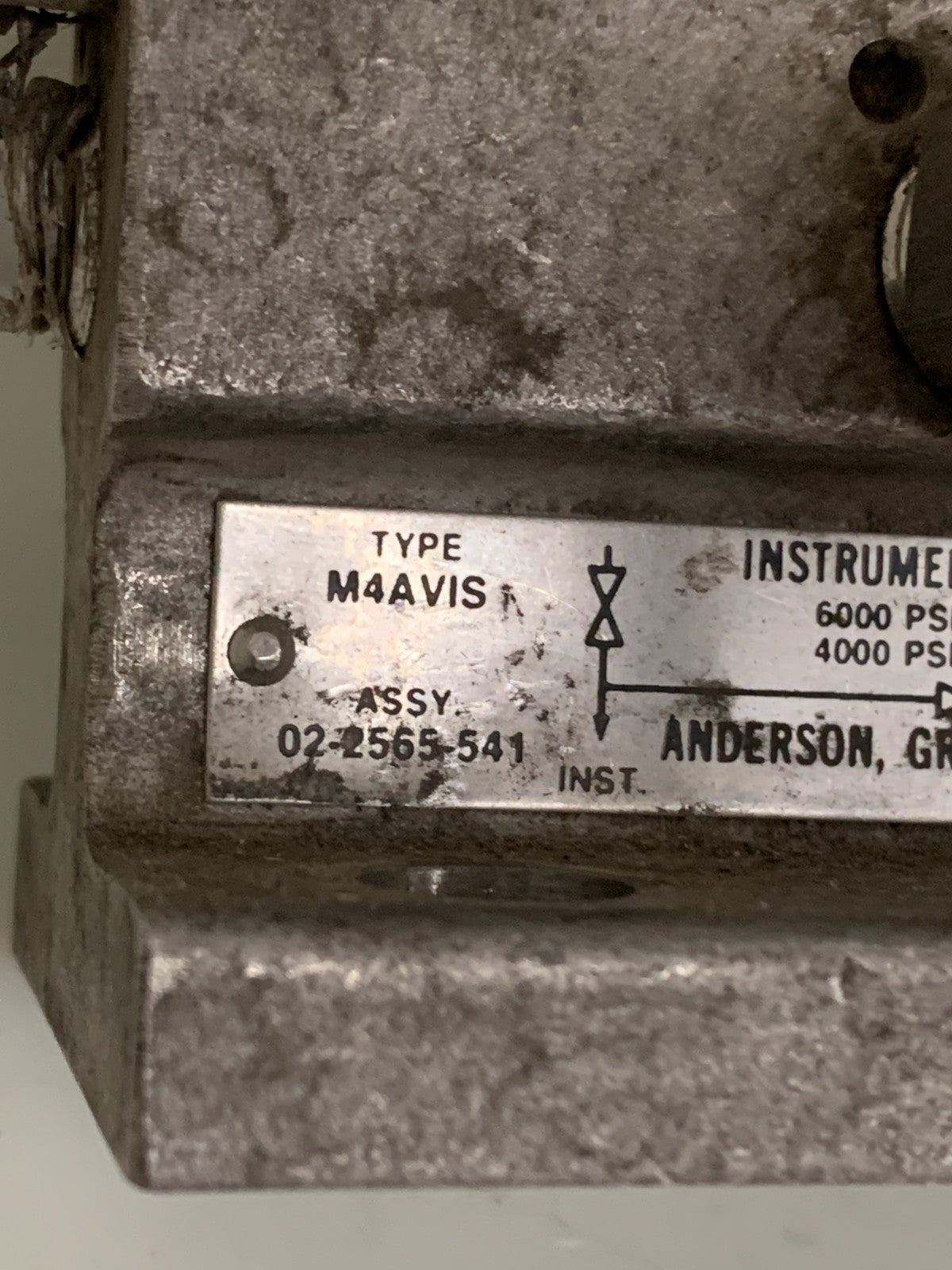 ANDERSON GREENWOOD INSTRUMENT MANIFOLD #M4AVIS 02-2565-5413