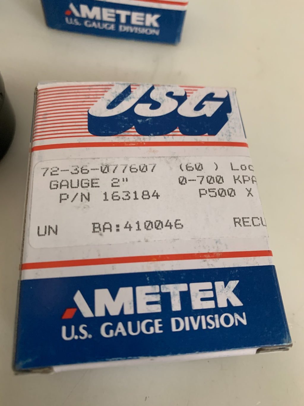 LOT OF 4  AMETEK 2" GAUGE 0-700KPA #463184