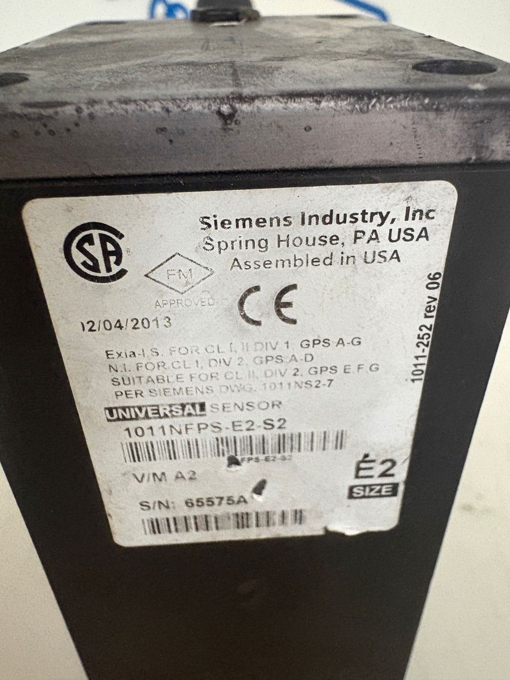 SIEMENS UNIVERSAL SENSOR 1011 NFPS-ES-S2 E2 SIZE 2