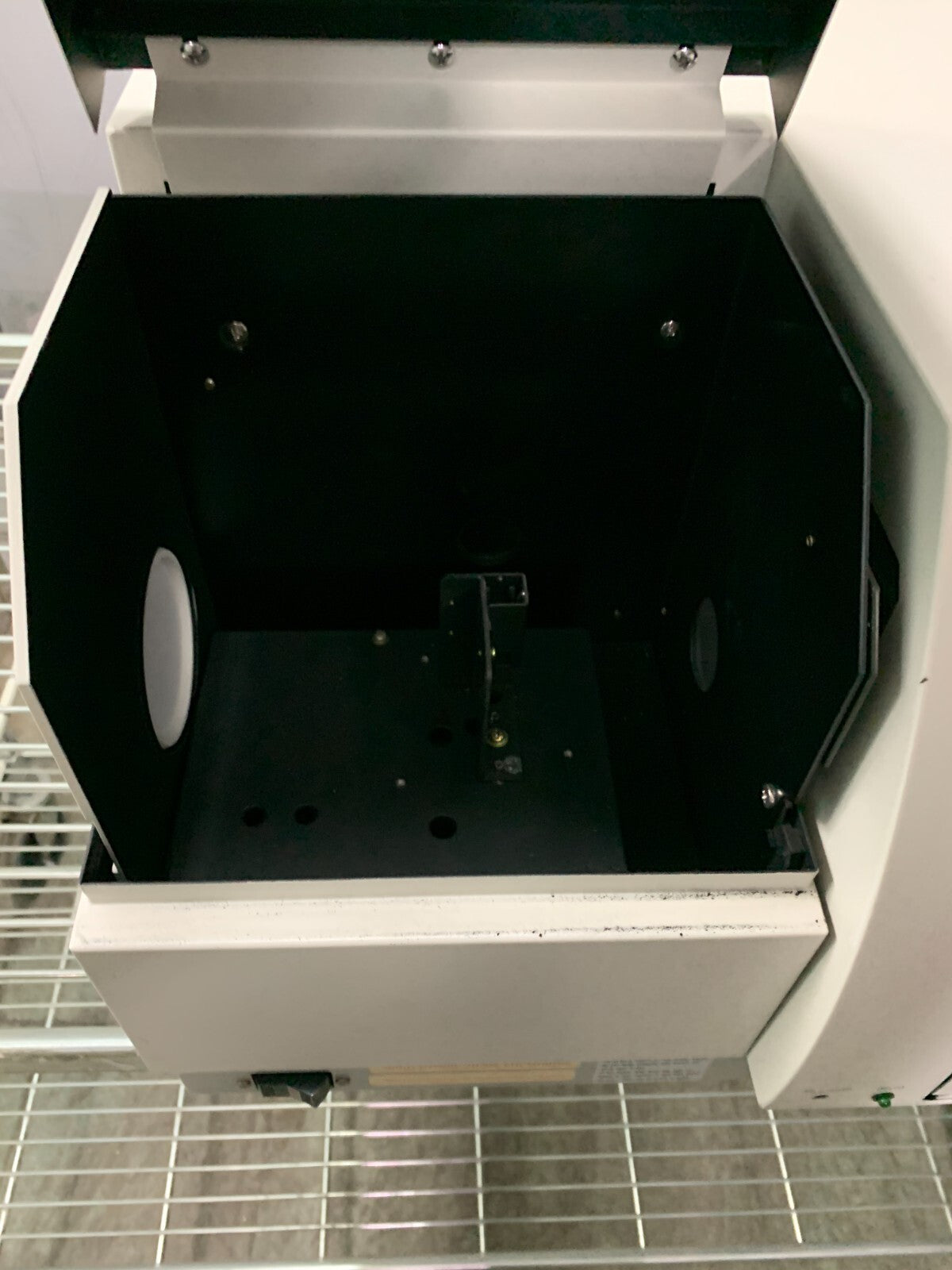 HITACHI FLUORESCENCE SPECTROPHOTOMETER F-45007