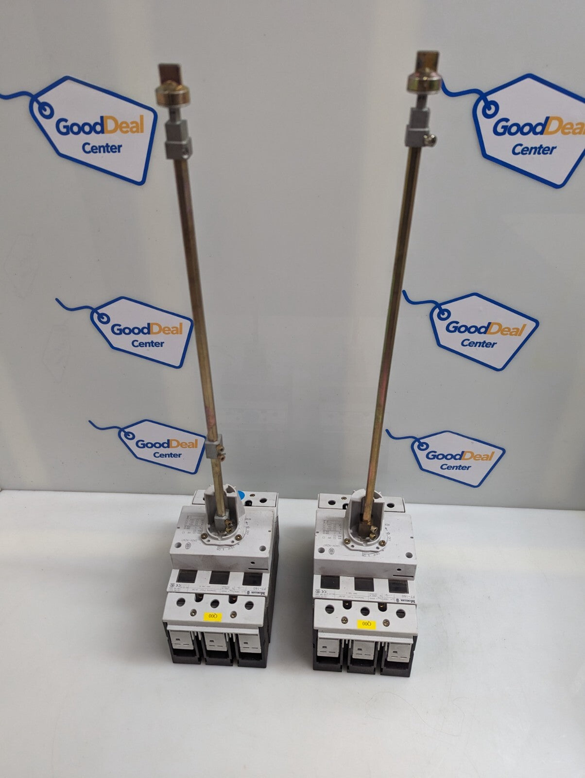Moeller P7-160 circuit breaker with rotary drive
