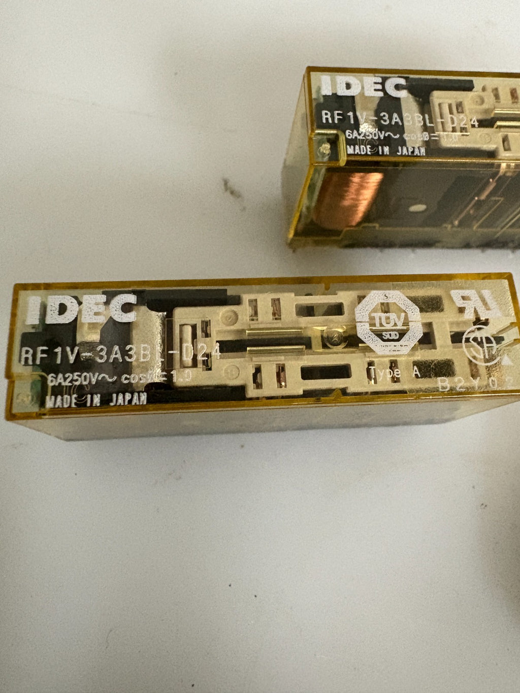 LOT OF 4 I DEC RELAY RF1V-3A3BL-D242