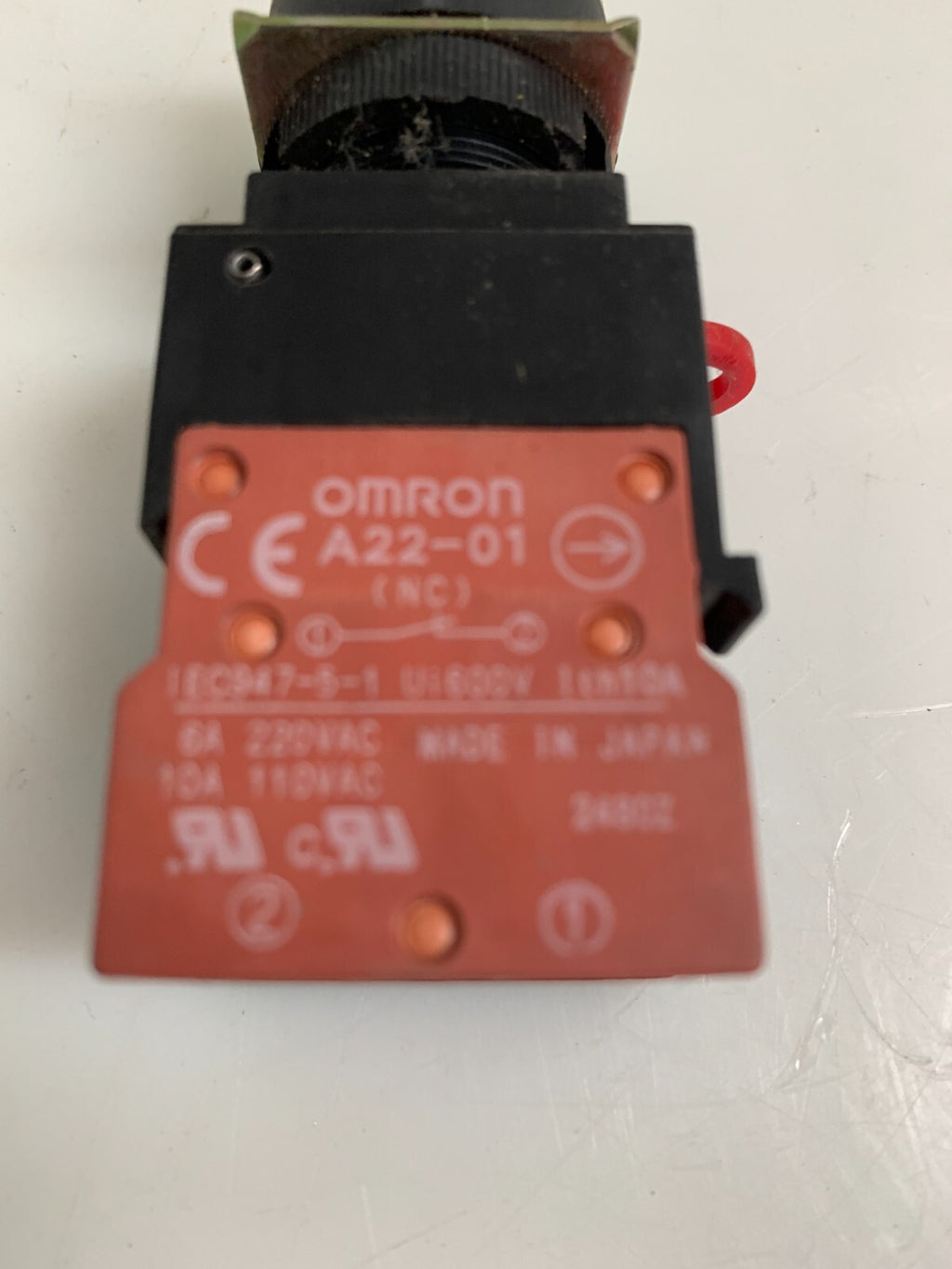 OMRON GREEN START PUSH BUTTON A22-01