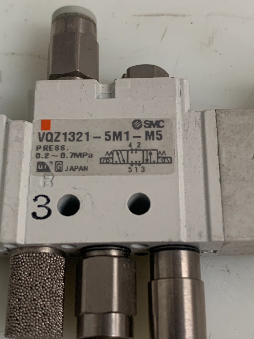SMC SOLENOID VALVE VQ21321-5M1-M51