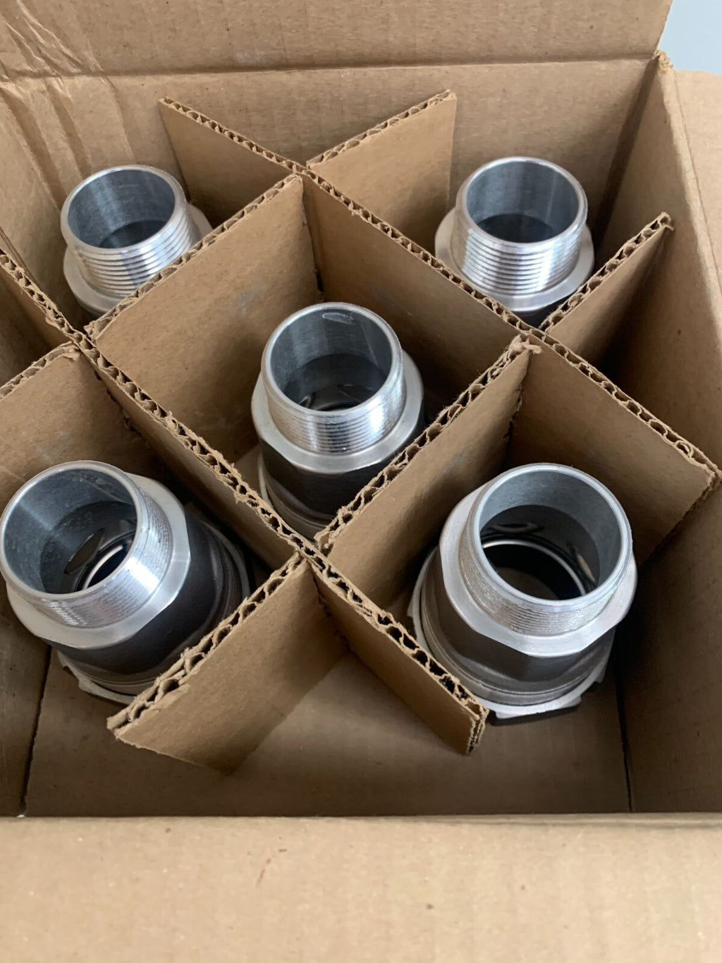 Box of 5 THOMAS & BETTS ST125-471 Star Teck Cable Fitting w/ Sealing Ring 1-1/4"2
