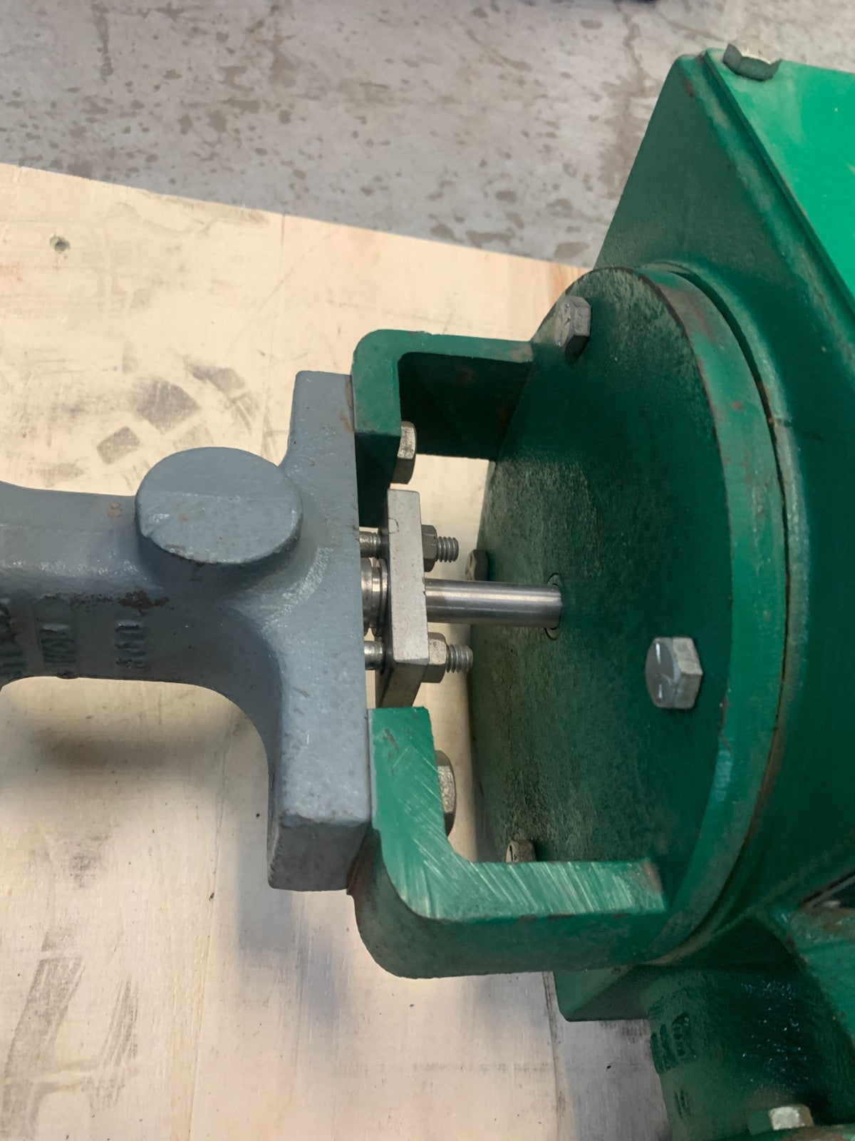 FISHER CONTROLS VALVE TYPE 1051 - 85002