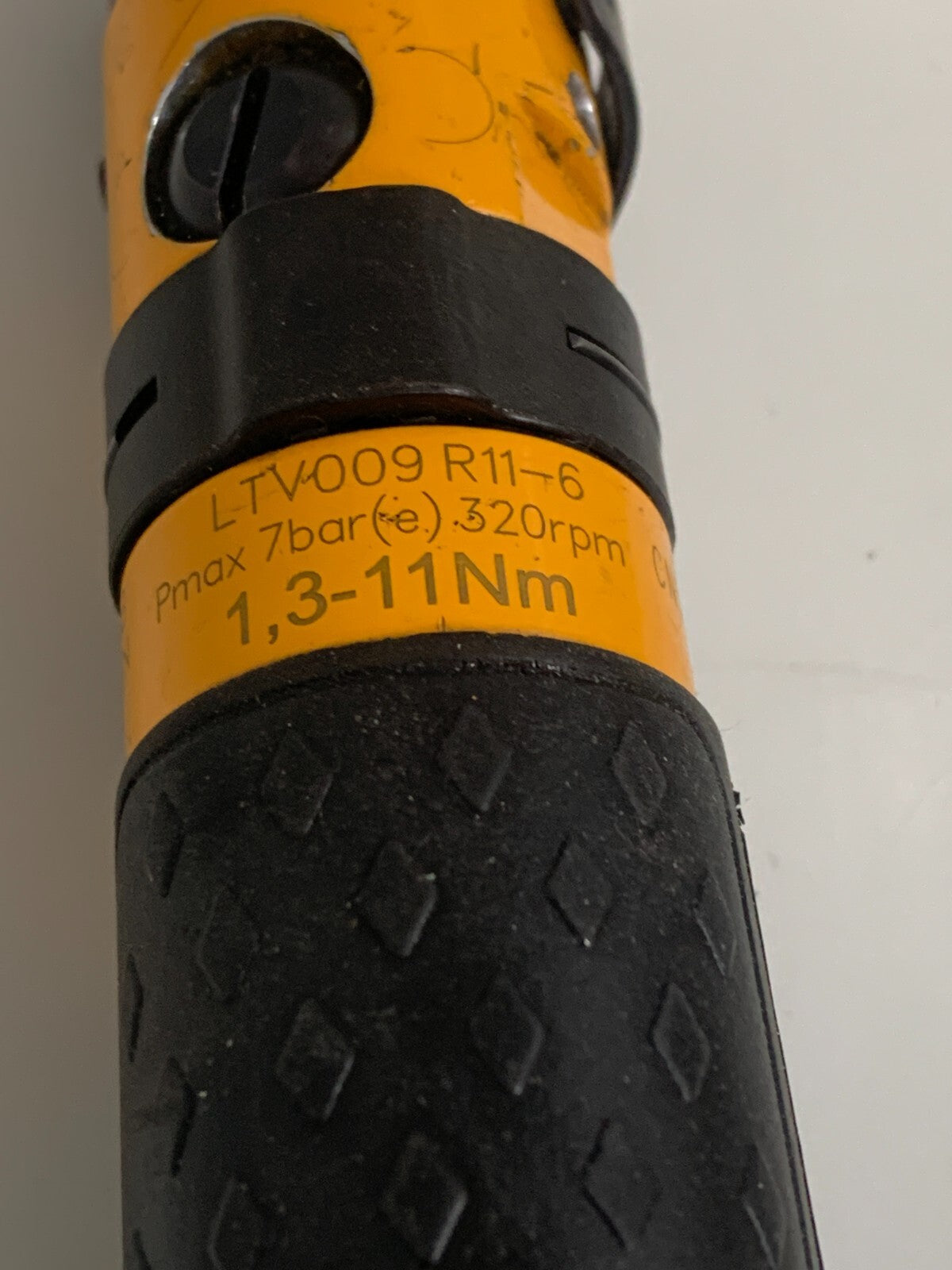 ATLAS COPCO PNEUMATIC ANGLE SCREWDRIVER 1/4" LTV 009 R11-62