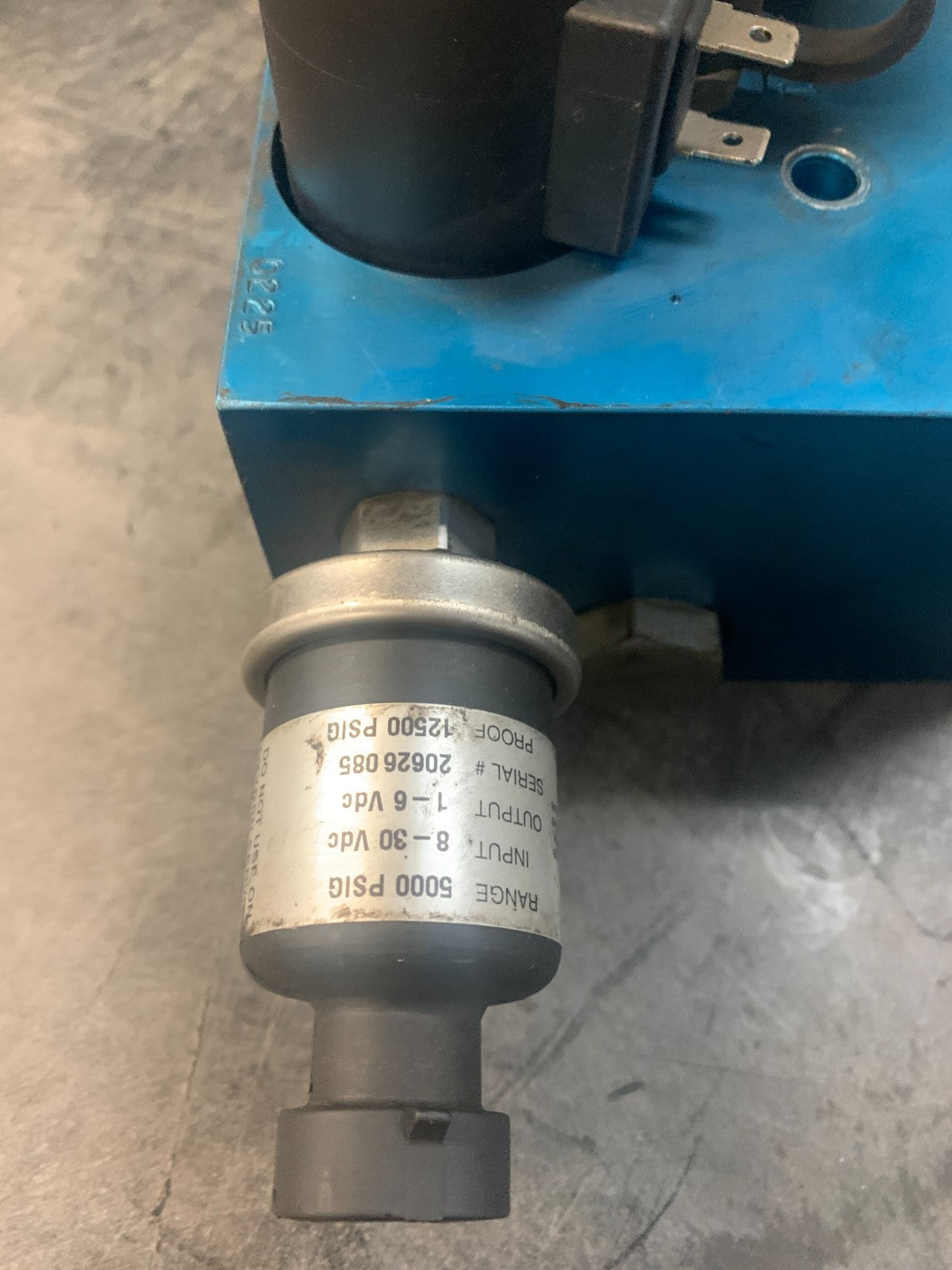 FLUID POWER MFG HYDRAULIC CONTROL VALVE #241295AB2