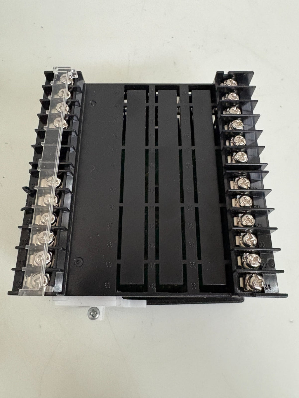 OMRON DIGITAL CONTROLLER E5AC-RX4A5M-010