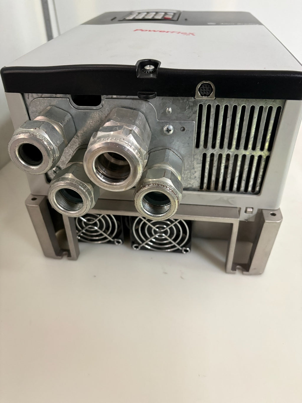 ALLEN BRADLEY POWERFLEX 70 20A D 040 A 3 AYNANCO