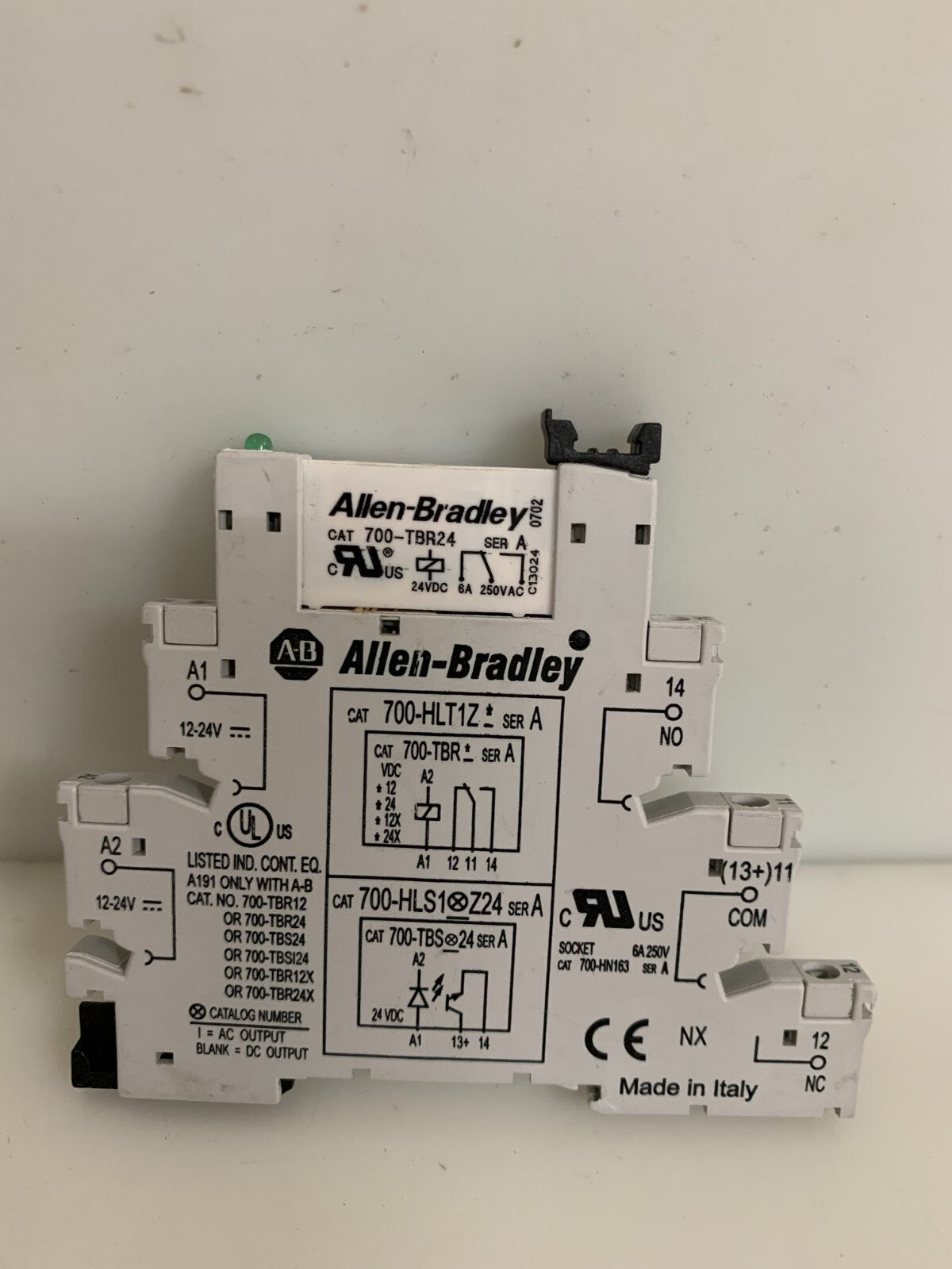 LOT OF 2  ALLEN BRADLEY RELAY W/BASE 700-HLT12 W/700-TBR24