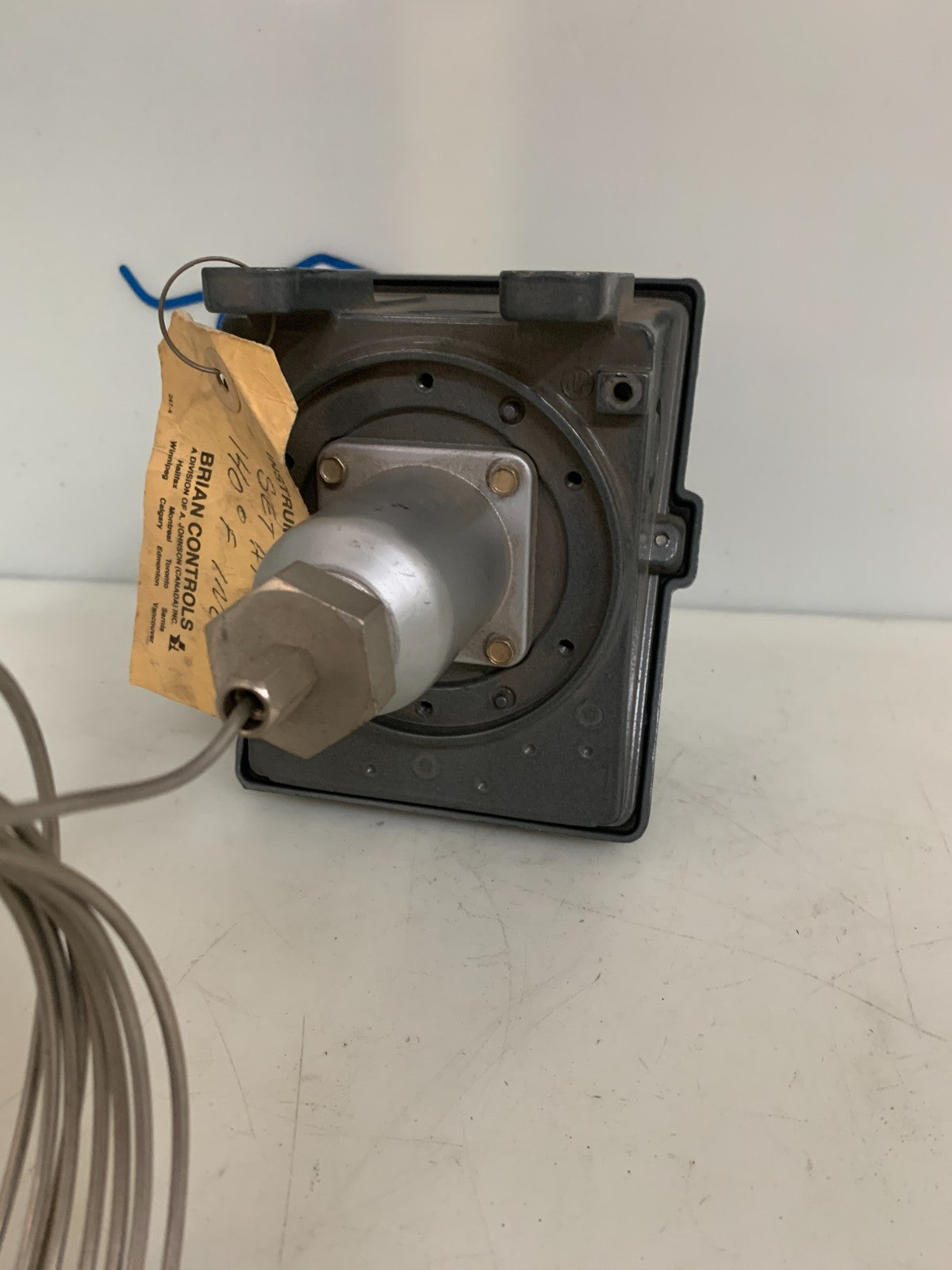 UNITED ELECTRIC TEMPERATURE SWITCH E400 2BSB